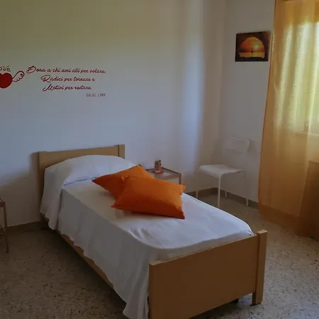 Ciaramira Nocleg ze śniadaniem 2*